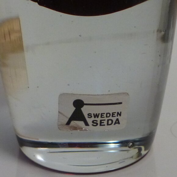 Vintage Aseda Red Bullet 8" Glass Vase - Picture 4 of 4